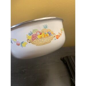 Kobe Kitchen Mixing Bowl Enamelware Fruit Basket Print Vintage 6 1/4"